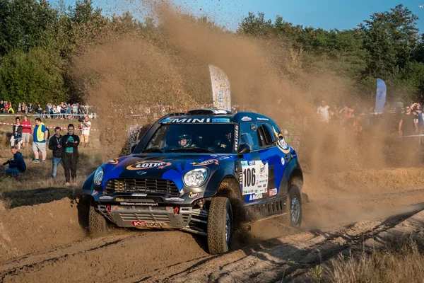 Lotto Baja Polonia ocho rondas de la Copa del Mundo de la FIA de este año para los rallyes de Cross Country — Foto de Stock