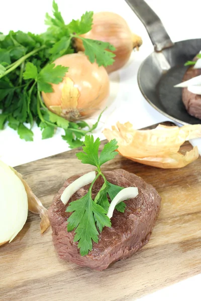 Filetes de avestruz con perejil suave — Foto de Stock