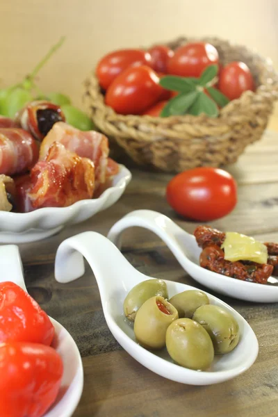 Tapas stuffed with prunes, figs and apricots — Stock Photo, Image