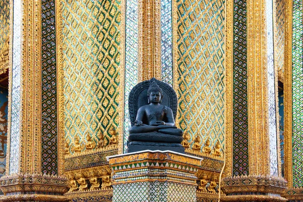 Czarny Kamienny Posąg Buddy Temple Emerald Buddha Kompleks Grand Palace — Zdjęcie stockowe