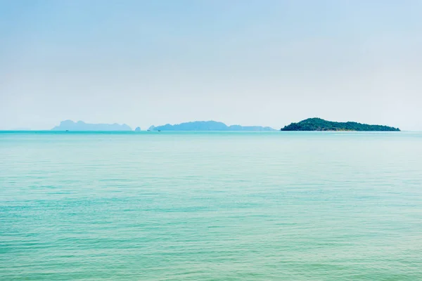 Island Blue Sea Calm Sea Landscape Blue Water — Stock Photo, Image