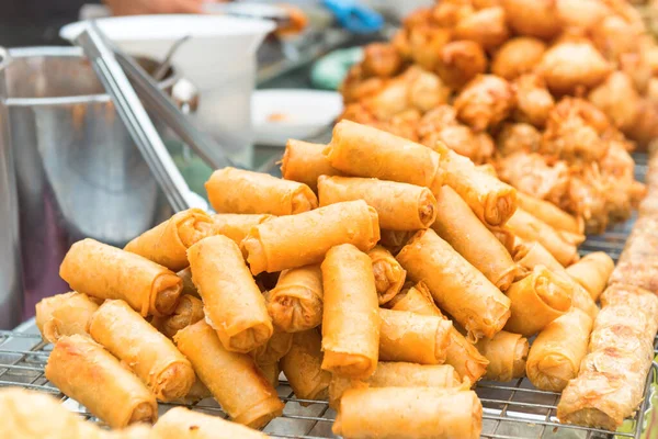 Deliziosa Cucina Tradizionale Asiatica Snack Fritti Caldi Mercato Strada — Foto Stock