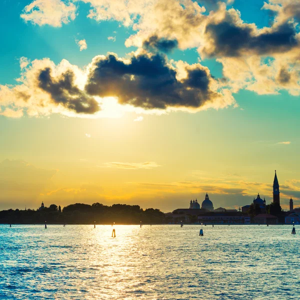 Belo pôr do sol em Veneza — Fotografia de Stock