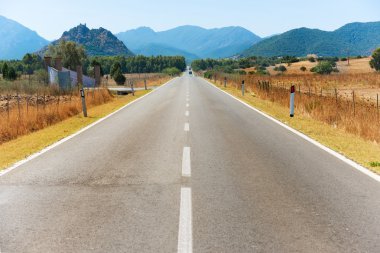 Otoban yol Dağları ile