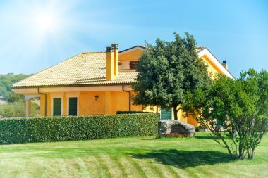 Bahçe ile rahat ev