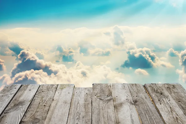 Blue water with empty wooden platform — Stock Photo, Image