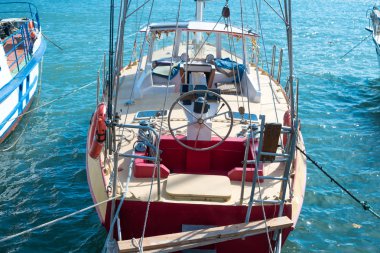 Direksiyon simidinde yat