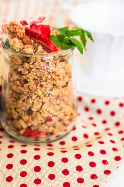 Desayuno saludable con fresa. Imagen tonificada — Foto de Stock