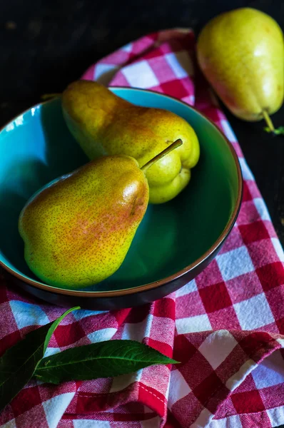 Färska päron frukter — Stockfoto