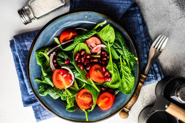 Friska Livsmedel Koncept Med Färska Ekologiska Spenat Blad Sallad Rustik — Stockfoto