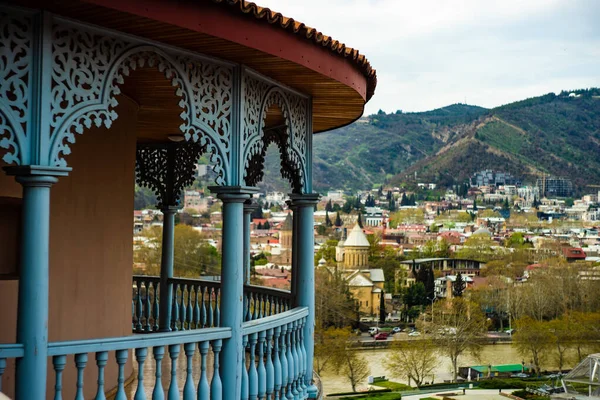 Velho Tbilisi Com Escultura Varandas Cúpulas Igrejas — Fotografia de Stock