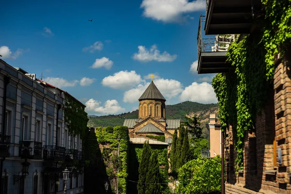 中世の大聖堂 メテキの旧市街 グルジア — ストック写真