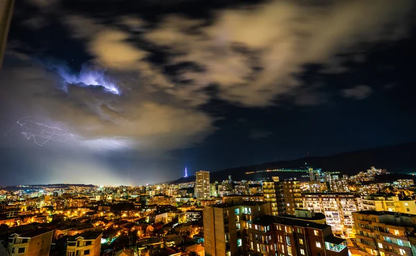 Tempestade Noturna Céu Sobre Centro Tbilisi Geórgia — Fotografia de Stock