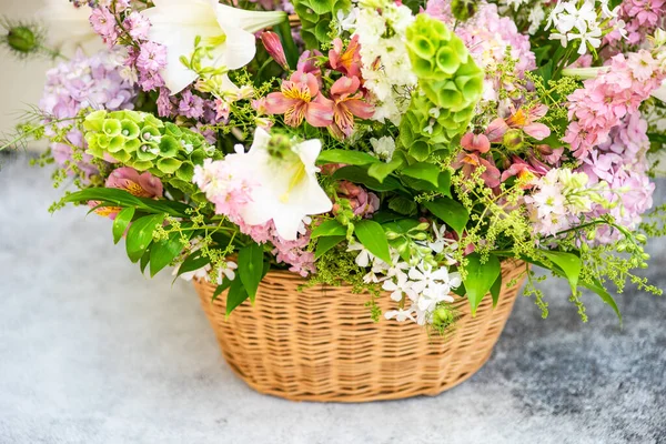 Čerstvé Letní Květinové Složení — Stock fotografie