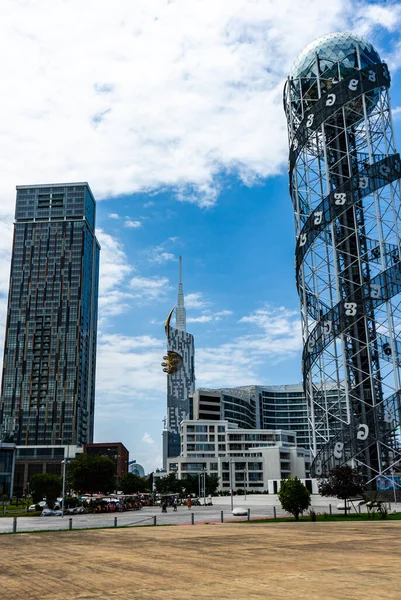 Junio 2021 Batumi Georgia Detalles Exteriores Los Nuevos Edificios Skyscaper —  Fotos de Stock