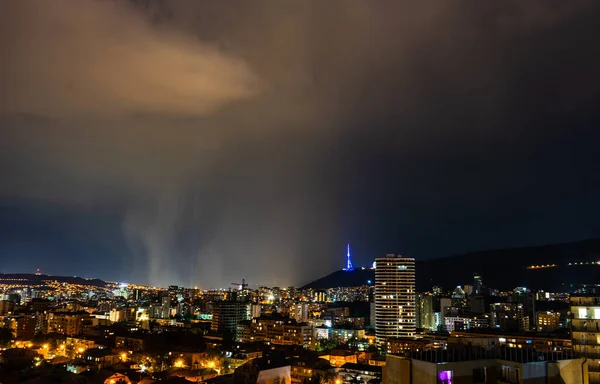 Letnia Burza Piorunami Nocy Nad Centrum Tbilisi Gruzja — Zdjęcie stockowe
