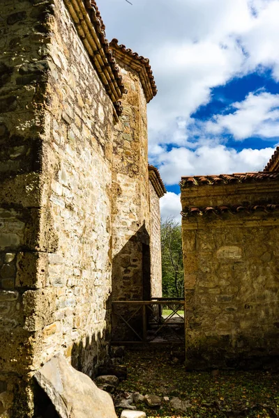 Arquitectura Del Monasterio Dzveli Shuamta Kakheti Georgia —  Fotos de Stock