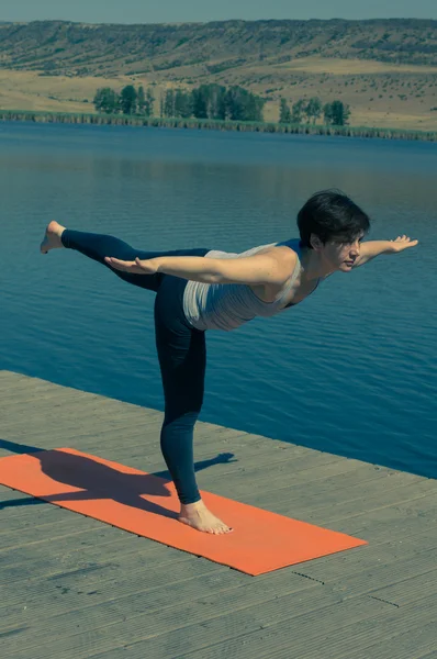 Yoga im Freien — Stockfoto