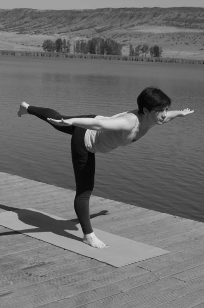 Yoga im Freien — Stockfoto