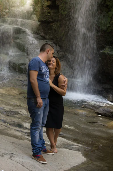 Portrait de femme et d'homme amoureux — Photo