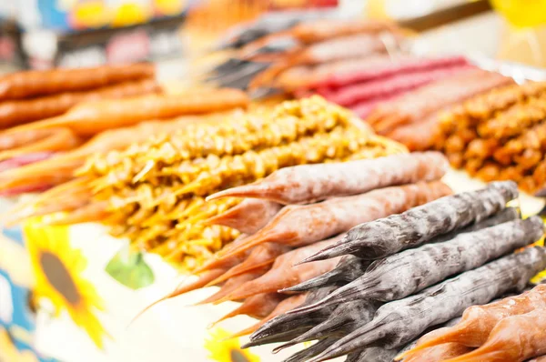 Dulces georgianos tradicionales en forma de salchicha —  Fotos de Stock