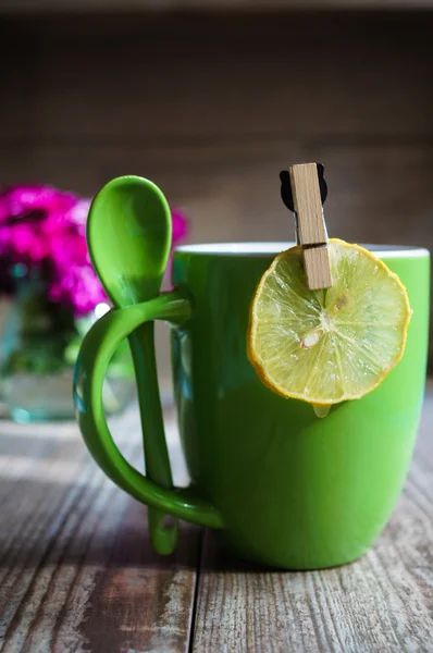 Cup of tea with lemon — Stock Photo, Image