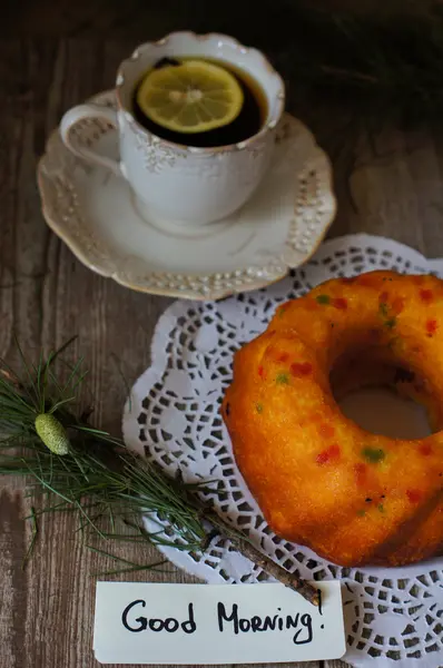 Holiday cake and tea — Stock Photo, Image