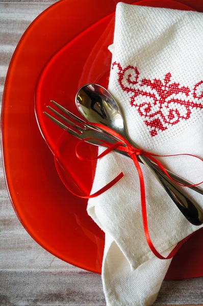 St. Valentin 's festlich gedeckter Tisch — Stockfoto