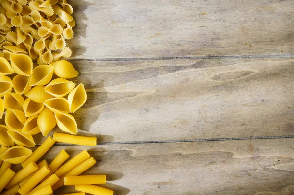 Diferentes tipos de pasta italiana —  Fotos de Stock