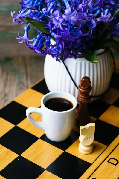 Chess and coffee — Stock Photo, Image