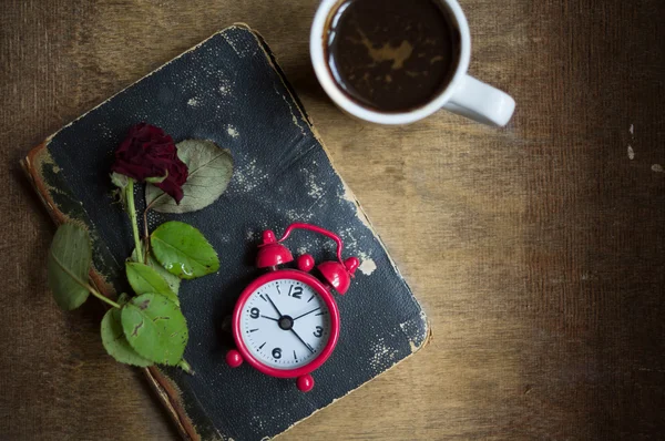 Káva a růže — Stock fotografie