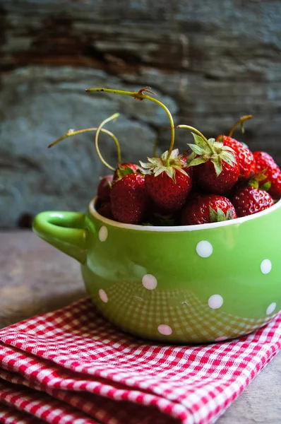 Frische Erdbeeren — Stockfoto