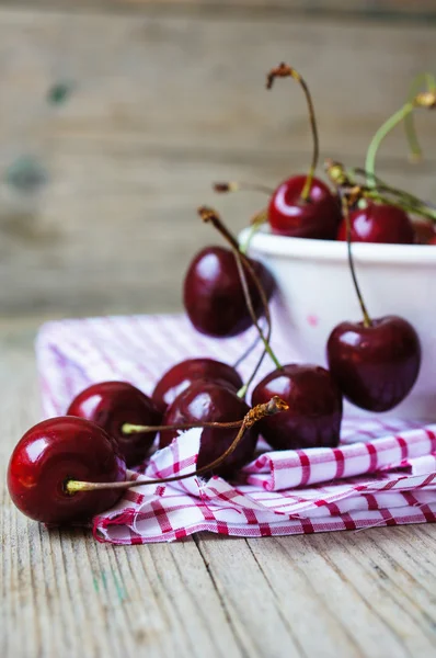 Cerejas vermelhas doces — Fotografia de Stock