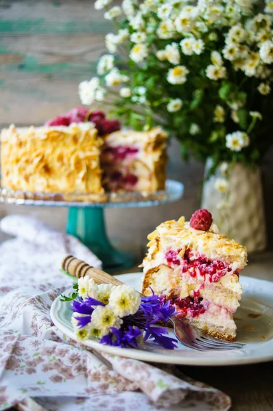 Almond cake — Stock Photo, Image