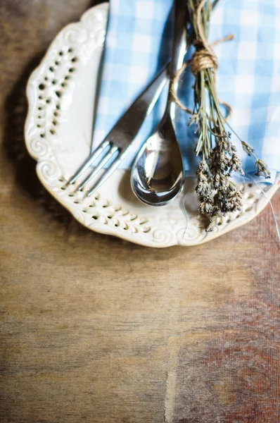 Tisch gedeckt — Stockfoto