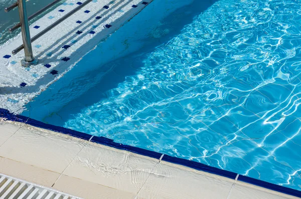 Outdoor pool — Stock Photo, Image