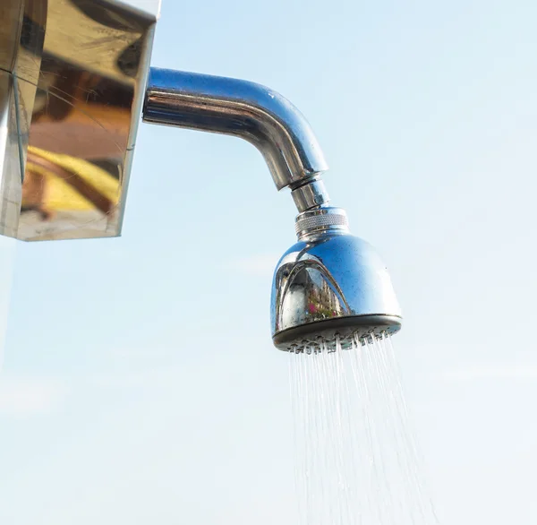 Zwembad-douche — Stockfoto