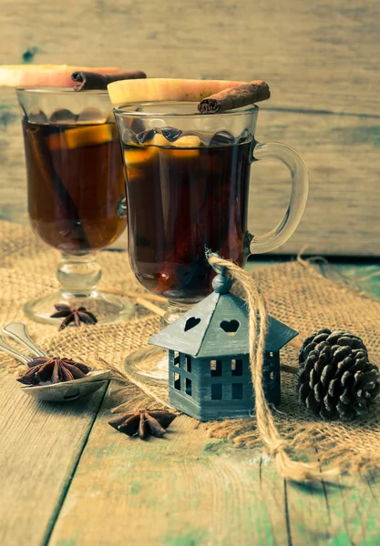 Chá quente com especiarias — Fotografia de Stock
