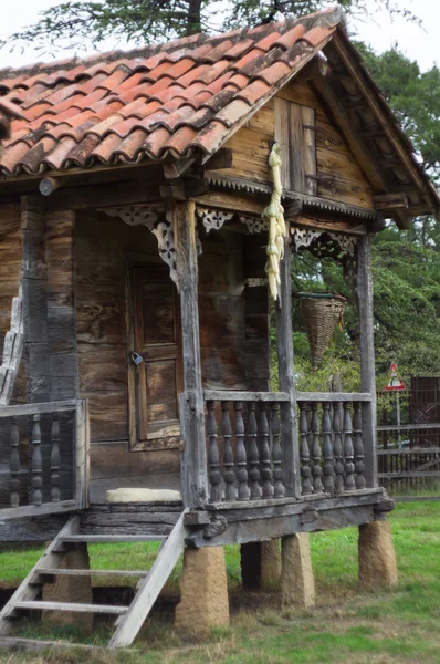 Ancienne maison en bois — Photo