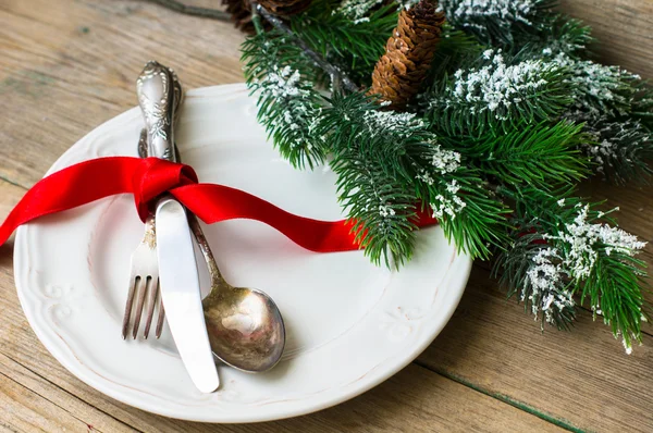 Weihnachtstisch gedeckt — Stockfoto