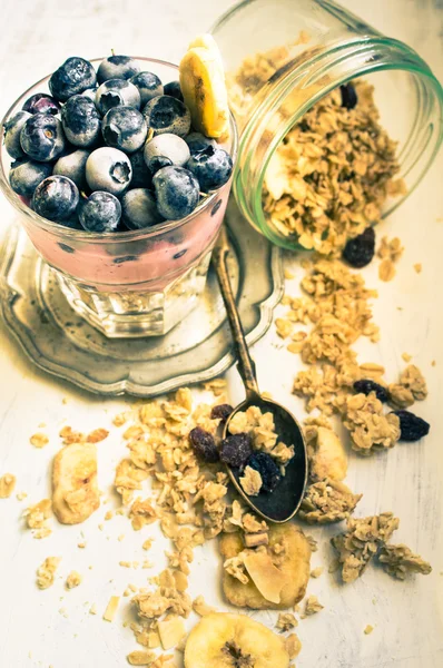 Healthy breakast with berries — Stock Photo, Image
