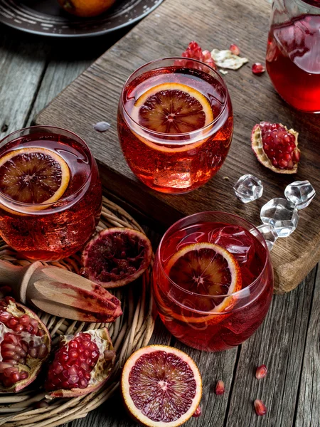 Coquetéis de laranja e romã — Fotografia de Stock