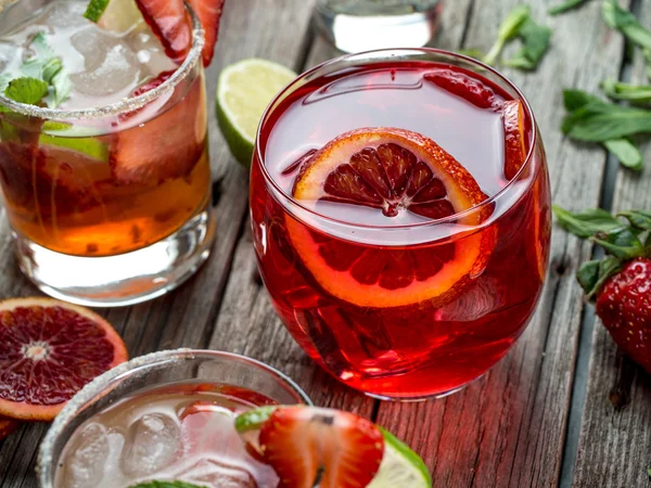 Diverse vrucht cocktails — Stockfoto