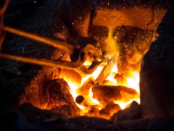 Forno ardente dal fabbro — Foto Stock