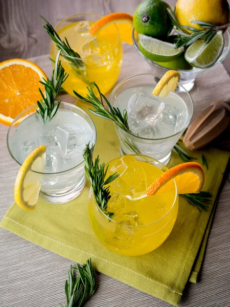 Coquetéis de gin — Fotografia de Stock