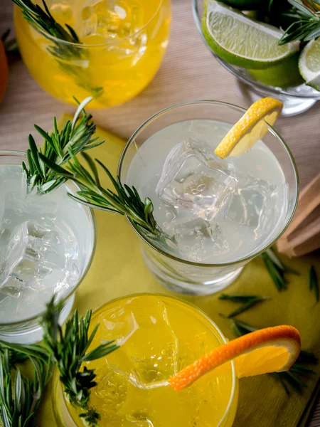 Gin cocktails — Stock Photo, Image