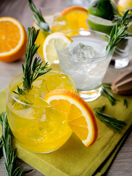 Gin cocktails — Stock Photo, Image