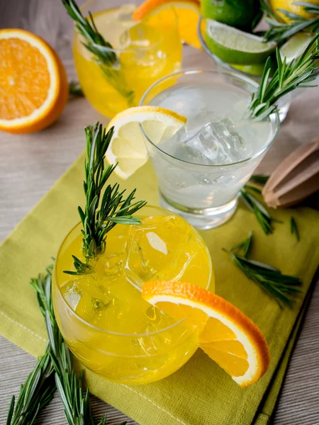 Gin cocktails — Stock Photo, Image