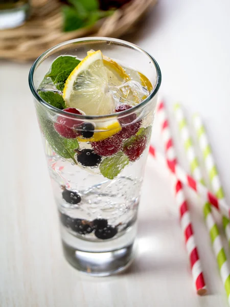 Berry detox drink — Stock Photo, Image