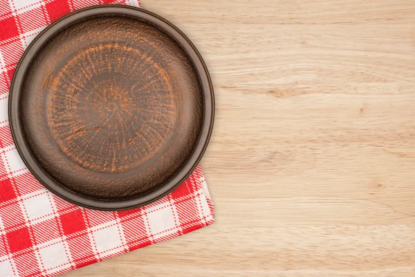 テーブルの上の茶色の粘土板 — ストック写真